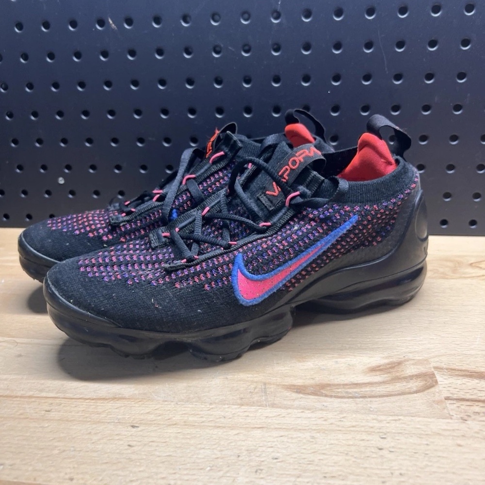 Nike Air Vapormax 2021 Flyknit Womens 7.5 Black Hyper Pink DX2355-001 Athletic